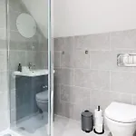 Lejlighed 1-bedroom - Walk To Station - Long Rates Leeds (West Yorkshire)