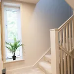 1-bedroom - Walk To Station - Long Rates Lejlighed *