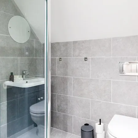 1 Bedroom Flat - Long Term Rates-contractors-professionals-relocation * Leeds (West Yorkshire)