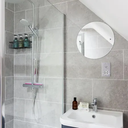 1-bedroom - Walk To Station - Long Rates Leeds (West Yorkshire)