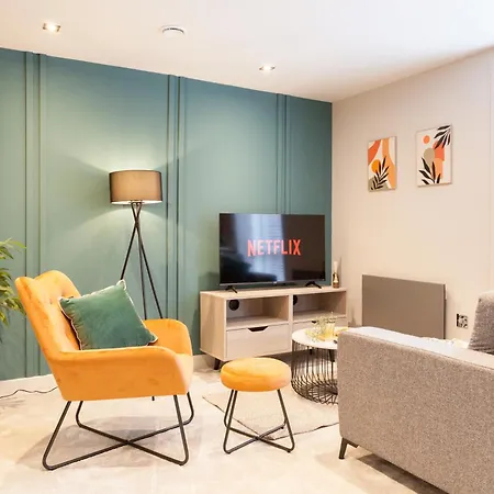 1 Bedroom Flat - Long Term Rates-contractors-professionals-relocation 利兹